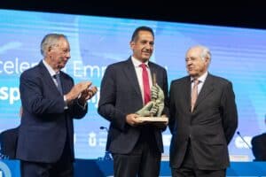 Premios a la Excelencia Empresarial - Graduación CEDEU 2026