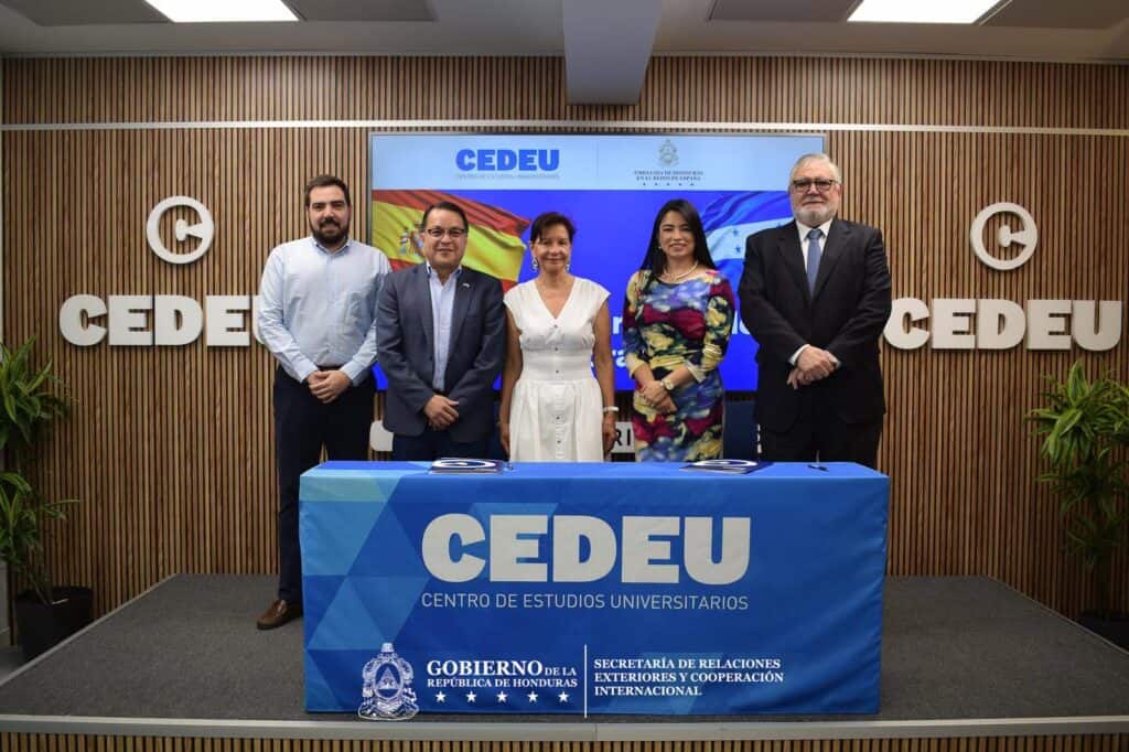 becas para hondureños en España